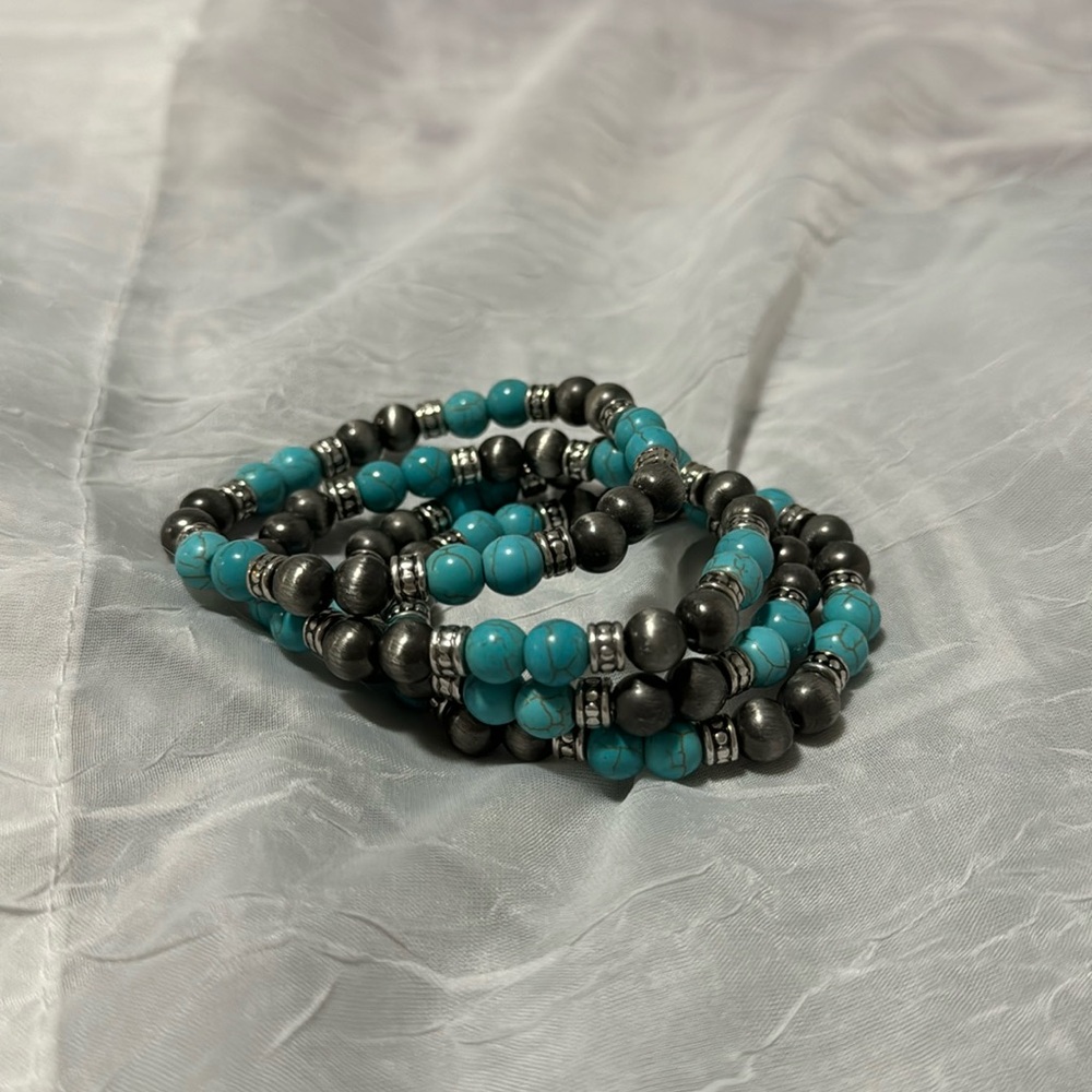 Beaded Bracelets 🩵💙